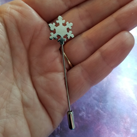 Relisted - Vintage snowflake stick pin silver tone holiday - Picture 5 of 8